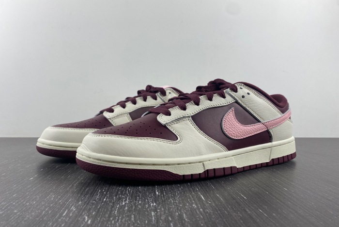 Nike Dunk Low “Valentine’s Day DR9705-100