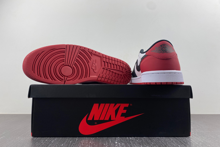 Air Jordan 1 Low OG “Black Toe” CZ0790-106