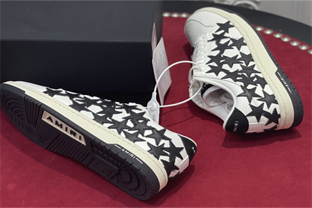 amr - ab027 skel- top low white black star(to be cusT0mized 5-7 days)
