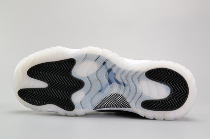 AIR JORDAN 11 RETRO LOW BG (GS) "BARON"  womens  528896-010