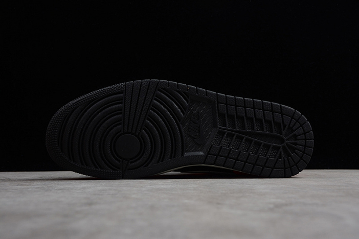 Air Jordan 1 Mid Black Orange 554724-062